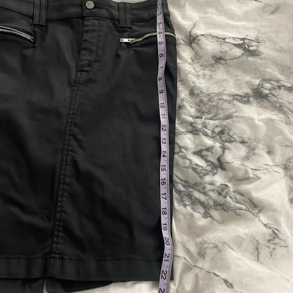 7 For All Mankind - Picture 11 of 11